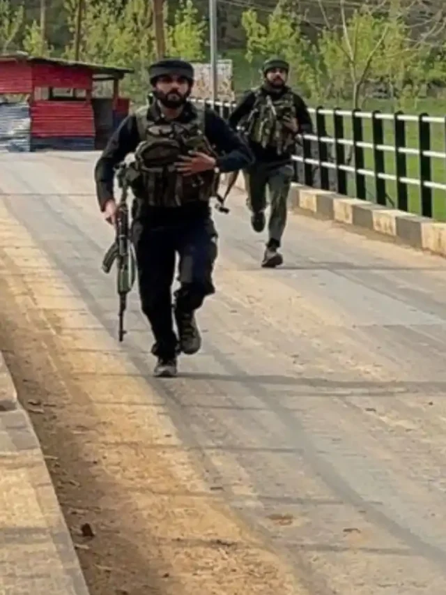 Pahalgam terror attack: घायल पर्यटकों को बचाने में स्थानीयों ने दिखाई बहादुरी
